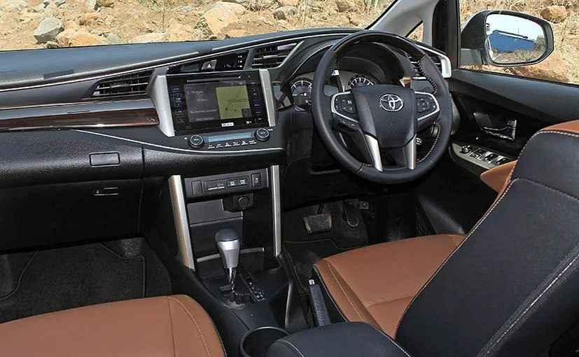 Toyota Crysta GX+ Features